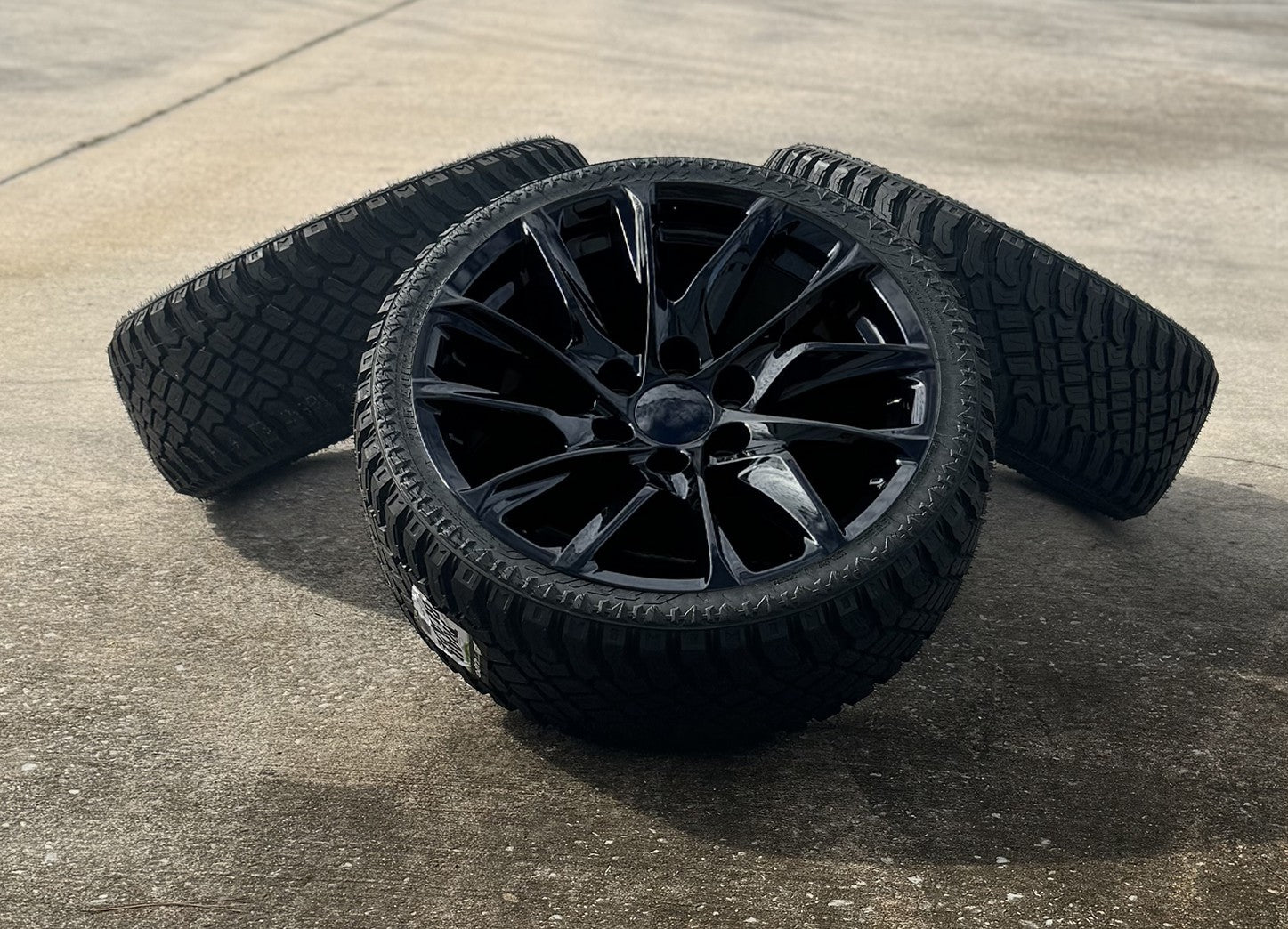 Gloss Black SSX 24" Wheels XT All Terrain Tires TPMS GMC Sierra Yukon Denali1