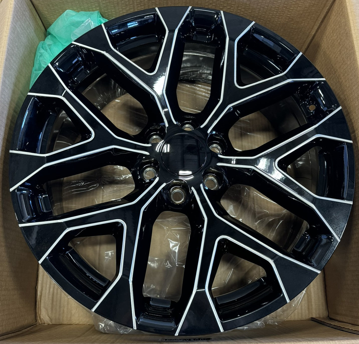 Chevy 20" Black Milled Snowflake Wheels 275/60R20 Tires Silverado Tahoe Suburban4