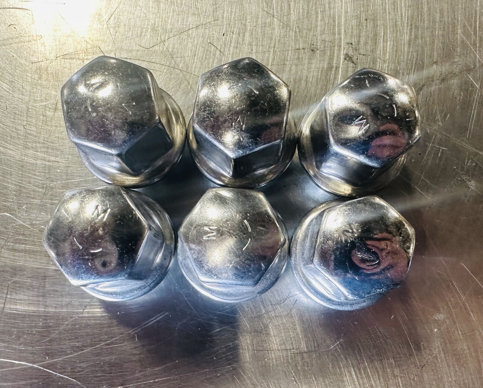 Blemished Takeoff Set Of 20 Dodge Ram 1500 OEM 14mm X 1.5mm Polished Lug Nuts3