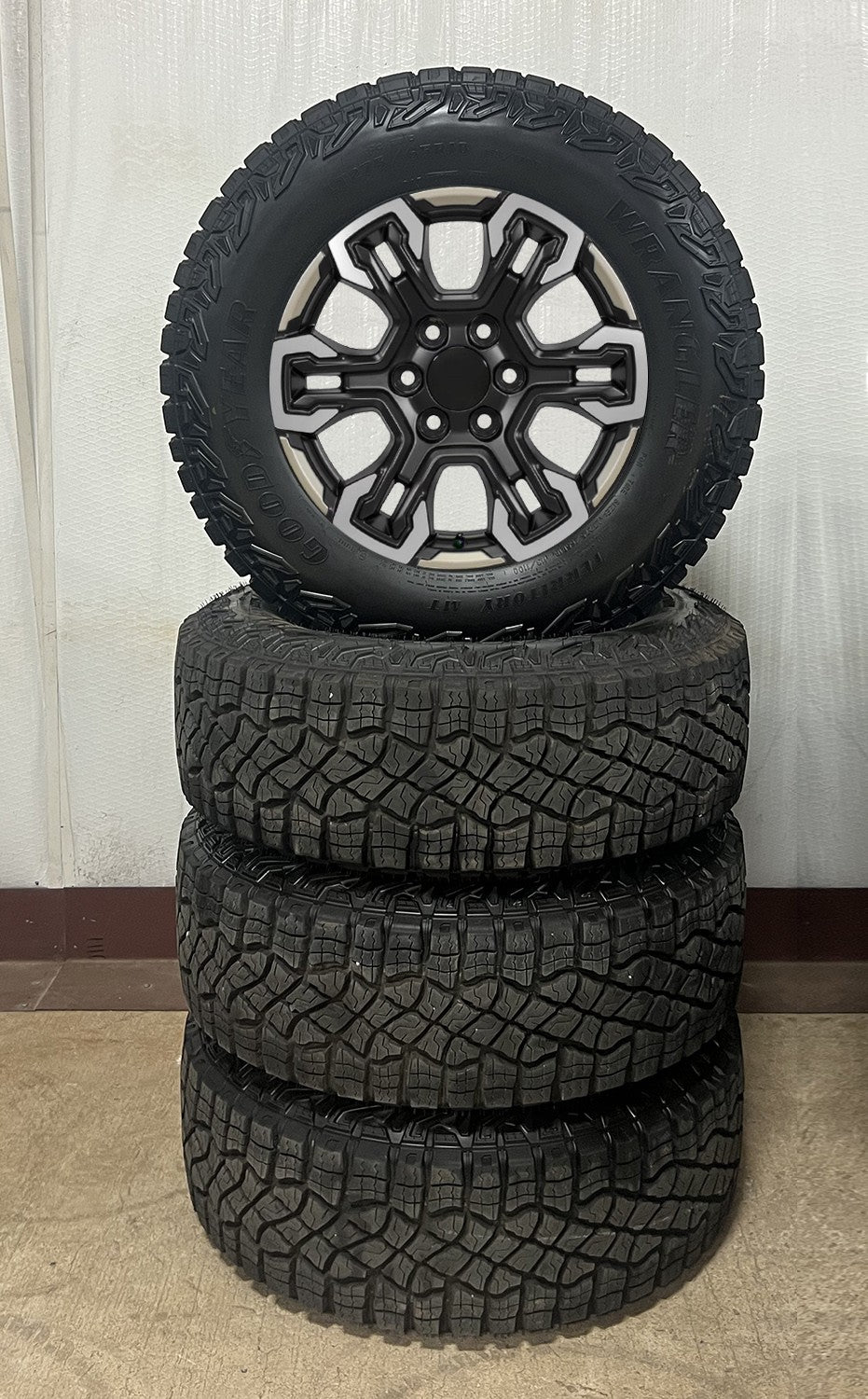 2023-2026 Chevy Colorado Black Two Tone 18" ZR2 Style Wheels Goodyear MT Tires0