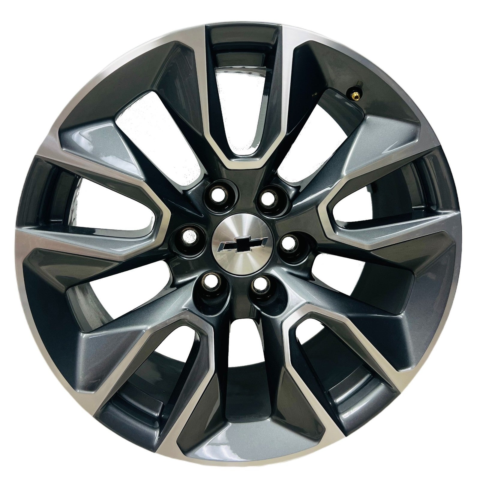 20" Chevy Silverado Gunmetal And Machine RST OEM Wheels New Takeoff Set Of Four0