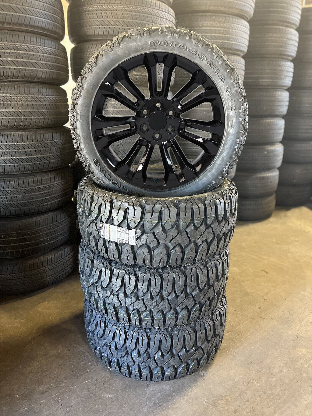 22" Black Split Spoke Wheels 33x12.50 Mud Tires TPMS Lug GMC Sierra Yukon Denali0