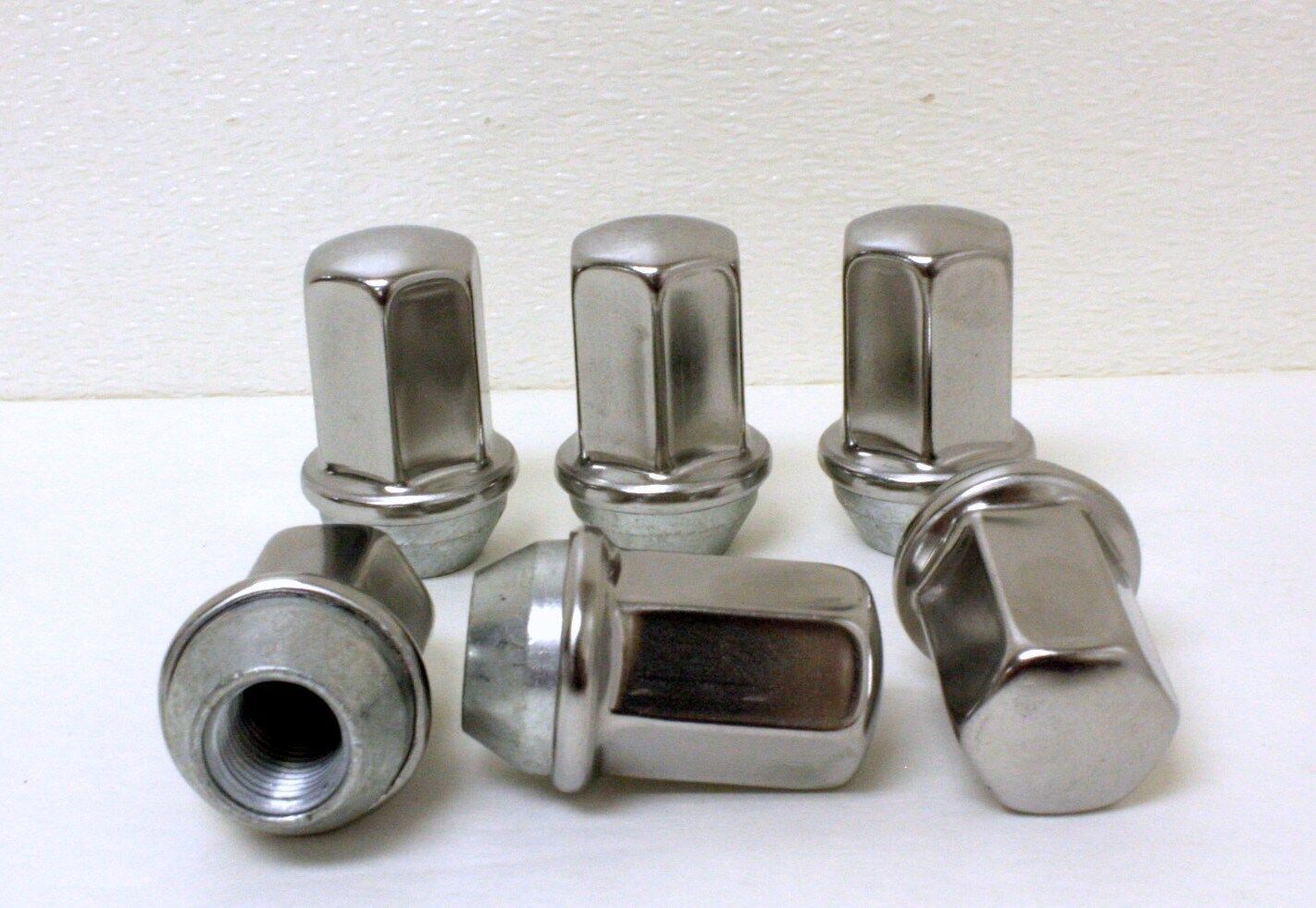 Set 24 GMC Acadia Chevy Traverse Buick Enclave Factory Polished 14x1.5 Lug Nuts2