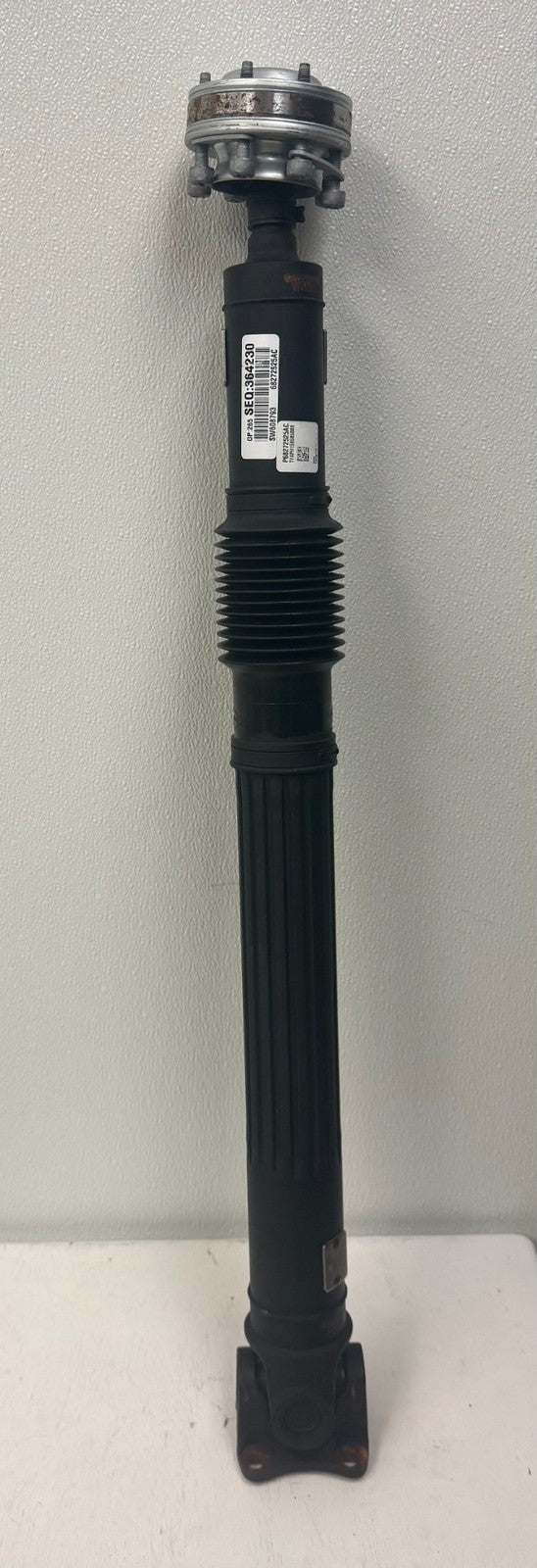 2018-2026 OEM Jeep Wrangler Drive Shaft 68272525AC New Takeoff0