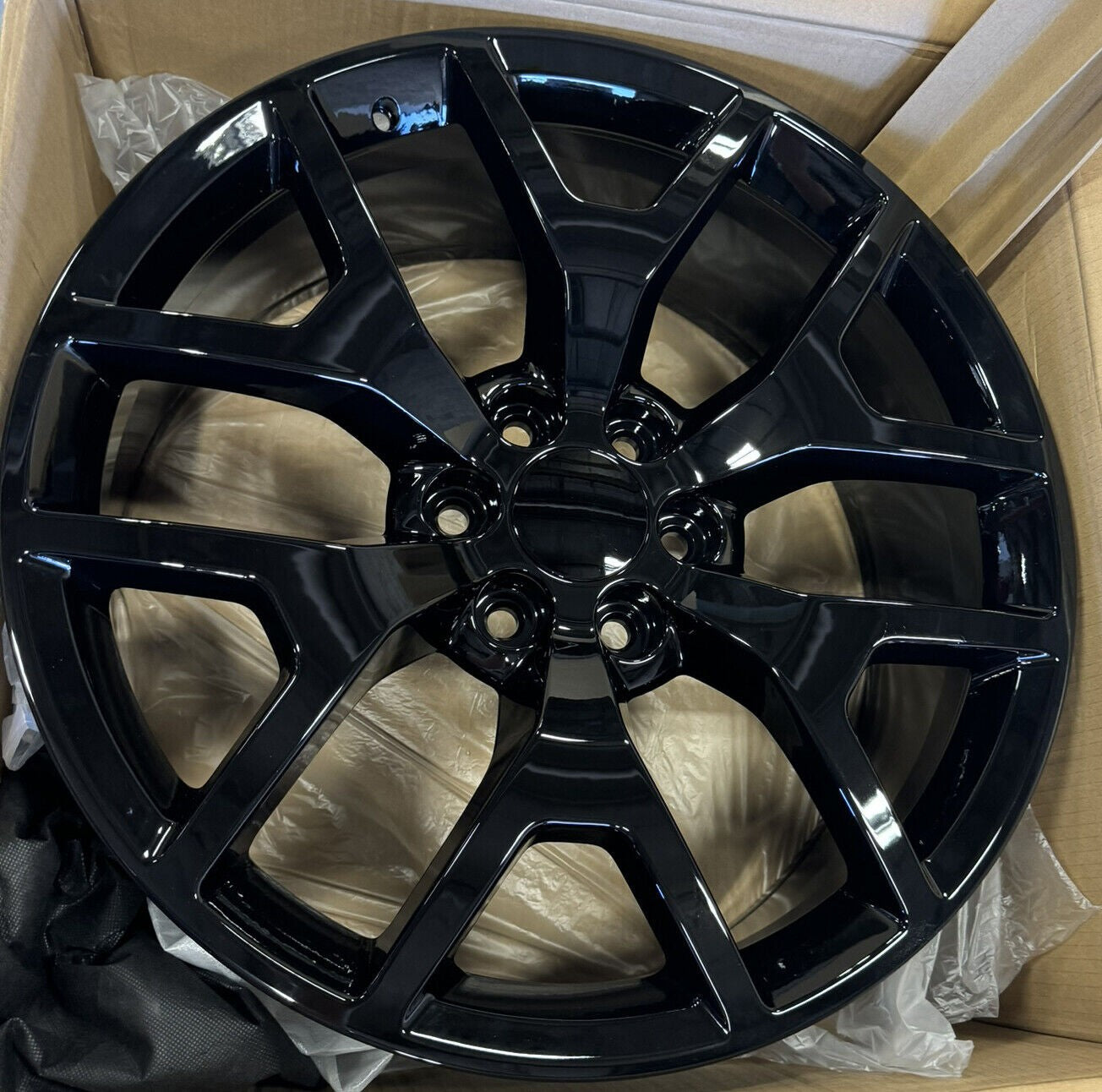 Black Honeycomb 22" Wheels Blackhawk R/T Tires For 2019-2026 Dodge Ram 15004