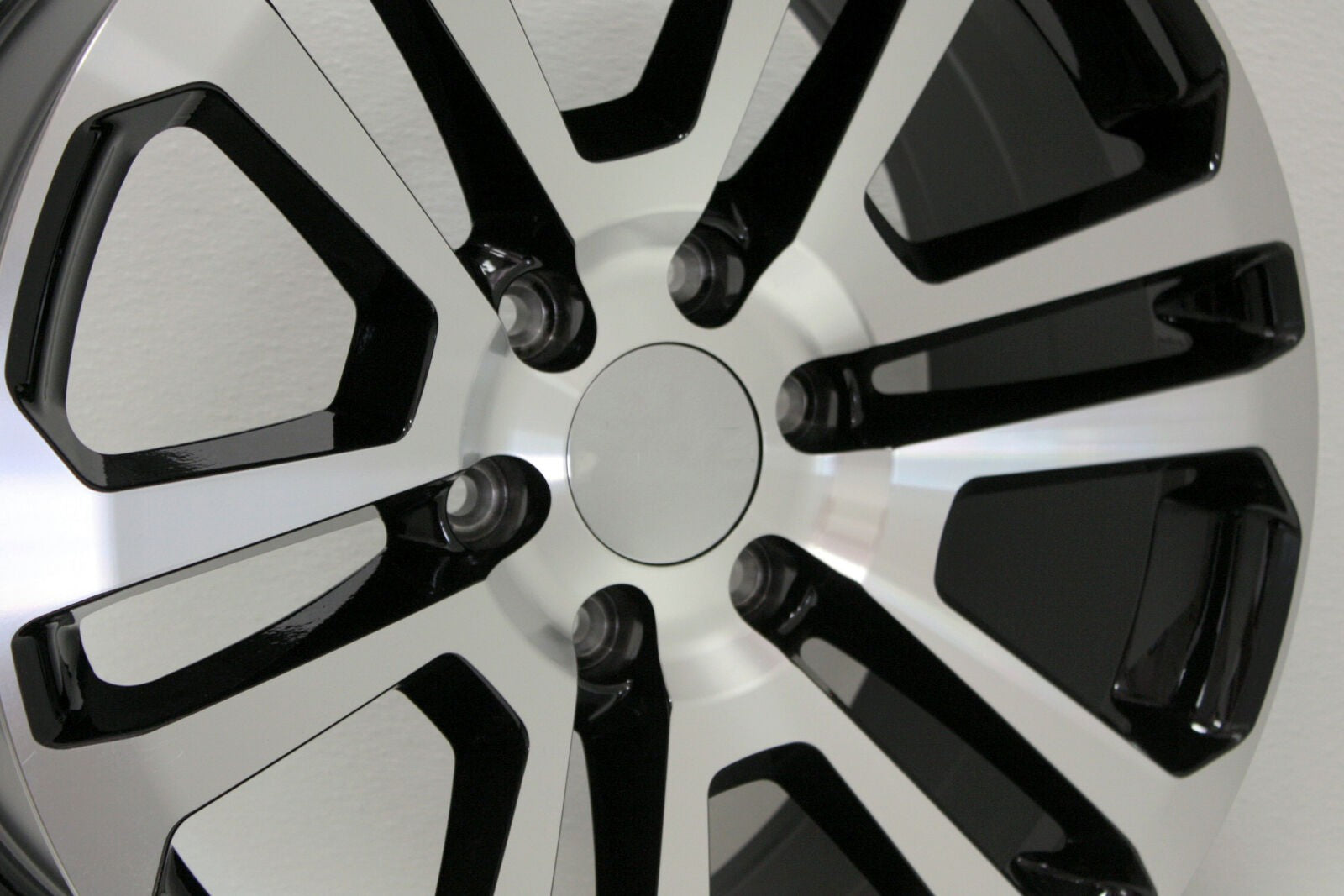 GMC Sierra Yukon Denali 1500 Wheels 20" Black & Machine Split Spoke Rims 2000-262