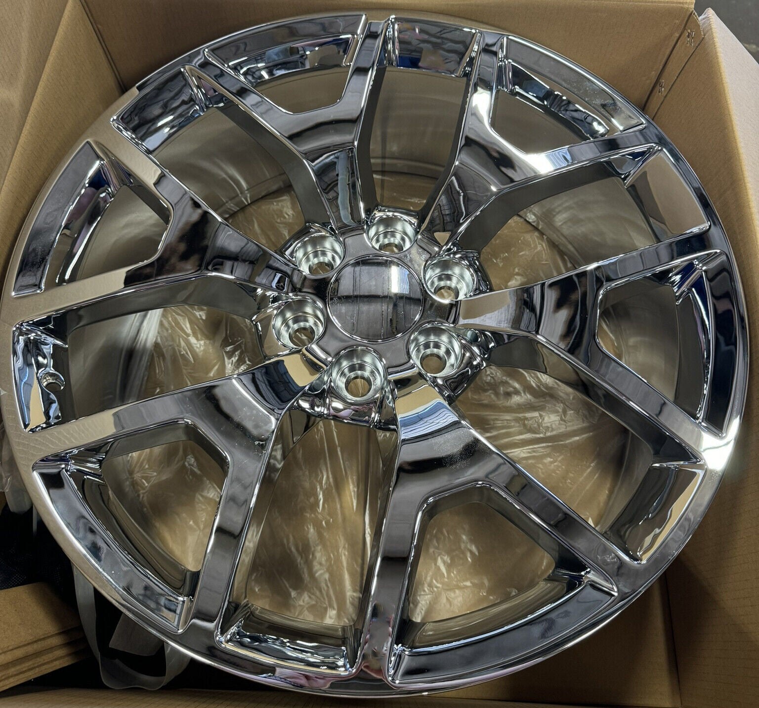 Chrome Honeycomb 22" Wheels Ironman H/T Tires GMC Sierra Yukon Denali New Set 44