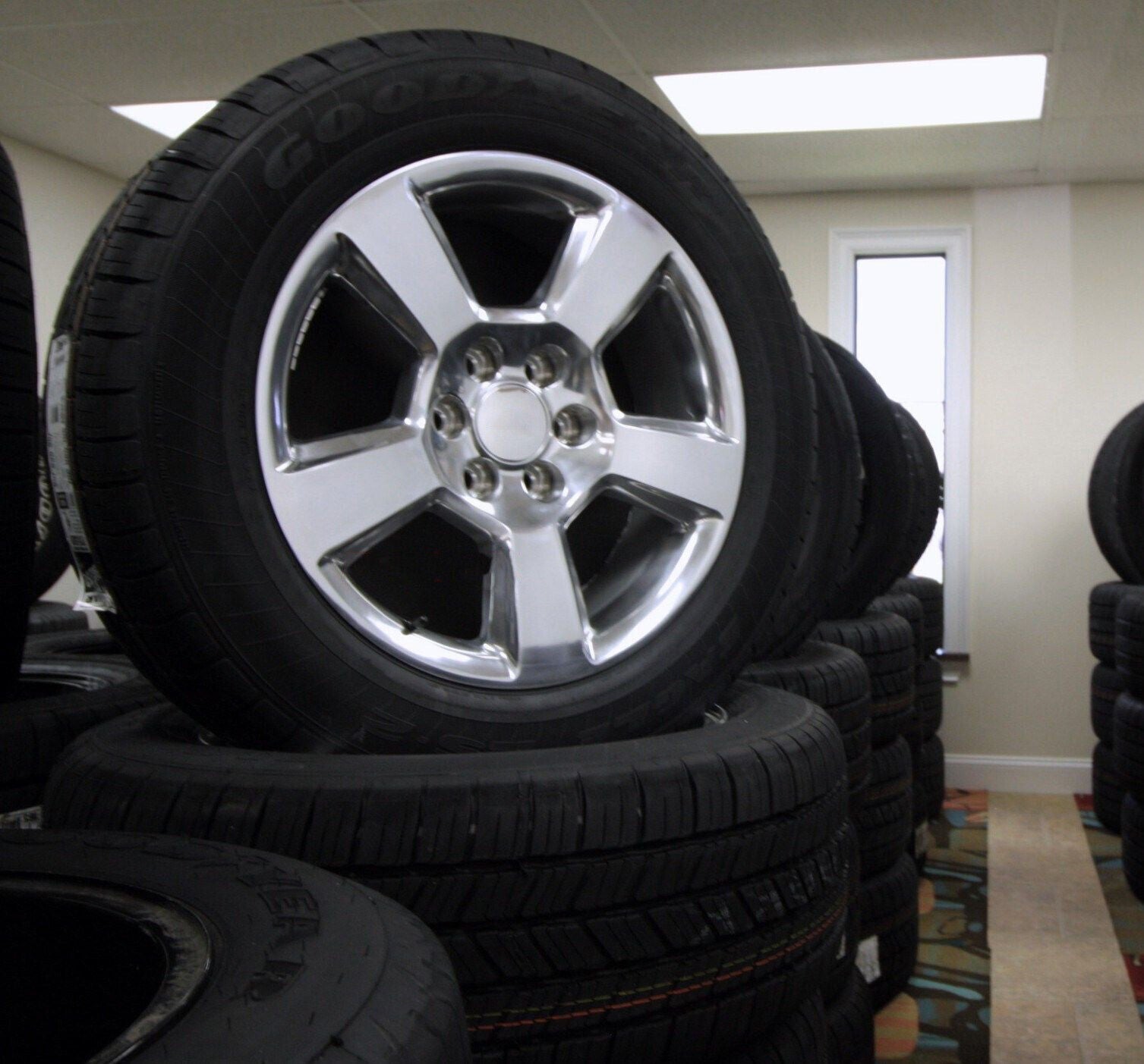 Chevy LTZ Style Polished 20" Wheels Tires for 2000-2026 Silverado Suburban Tahoe2