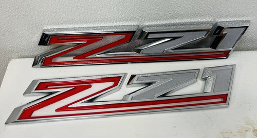 2 Pieces Z71 Emblems GM Chevy Silverado Tahoe Suburban New Takeoff Fender Badge0