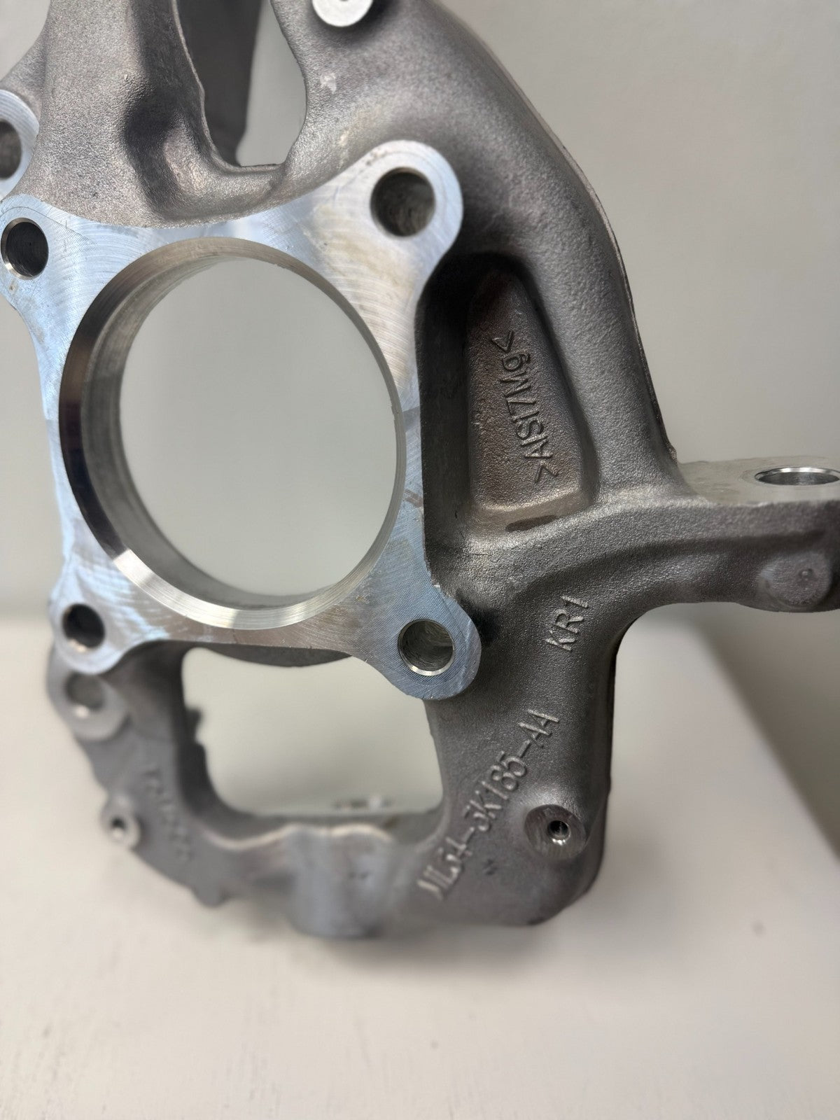 2021-2025 Ford F150 4x4 RH Passenger Side OEM Steering Knuckle ML34-3K185-AA2