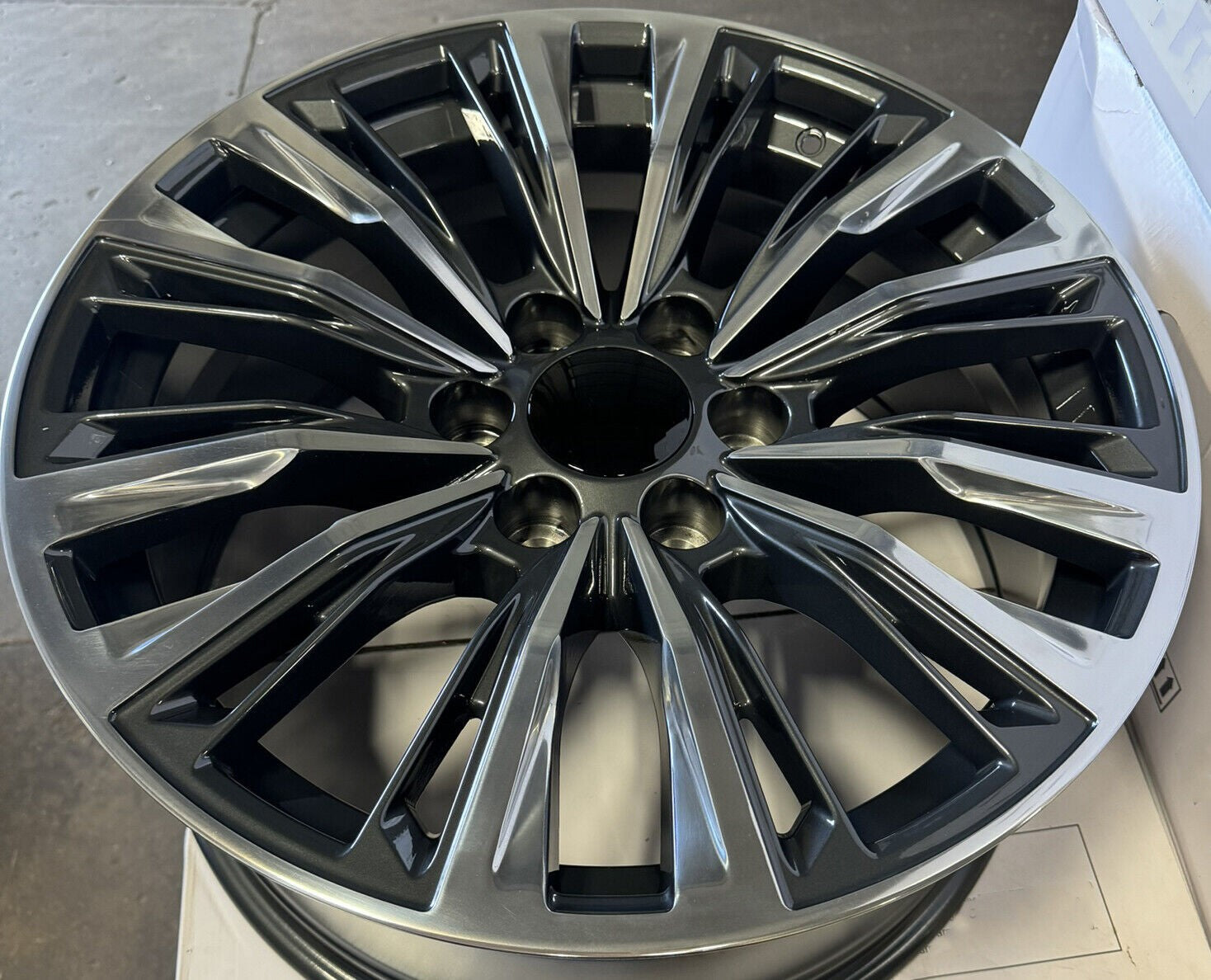 Gunmetal & Polished 22" Wheels Ironman H/T Tires GMC Sierra Yukon Denali Set 43