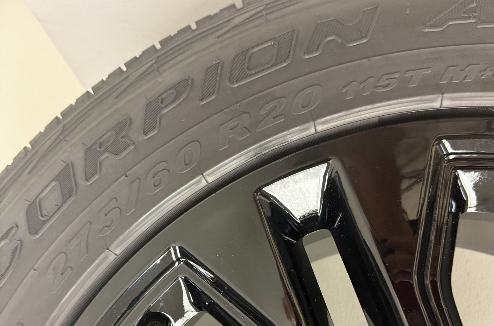 Ford F150 20" Black OEM Wheels Pirelli 275/60R20 Tires New Takeoff 2004-20261