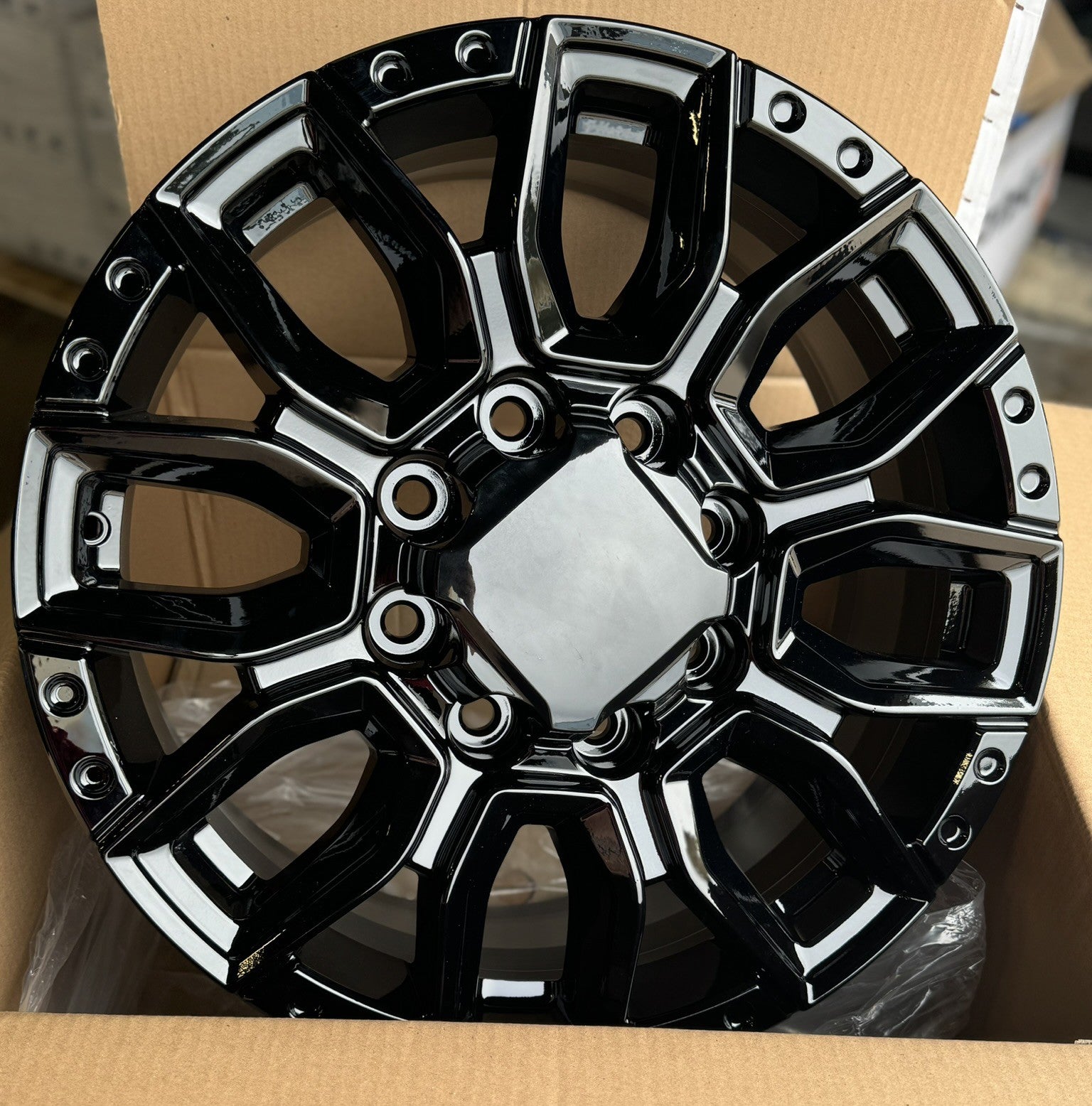 2011-2026 GMC Sierra 2500 Gloss Black 20" 8 Lug 8-180 Wheels 265/60R20 AT Tires1