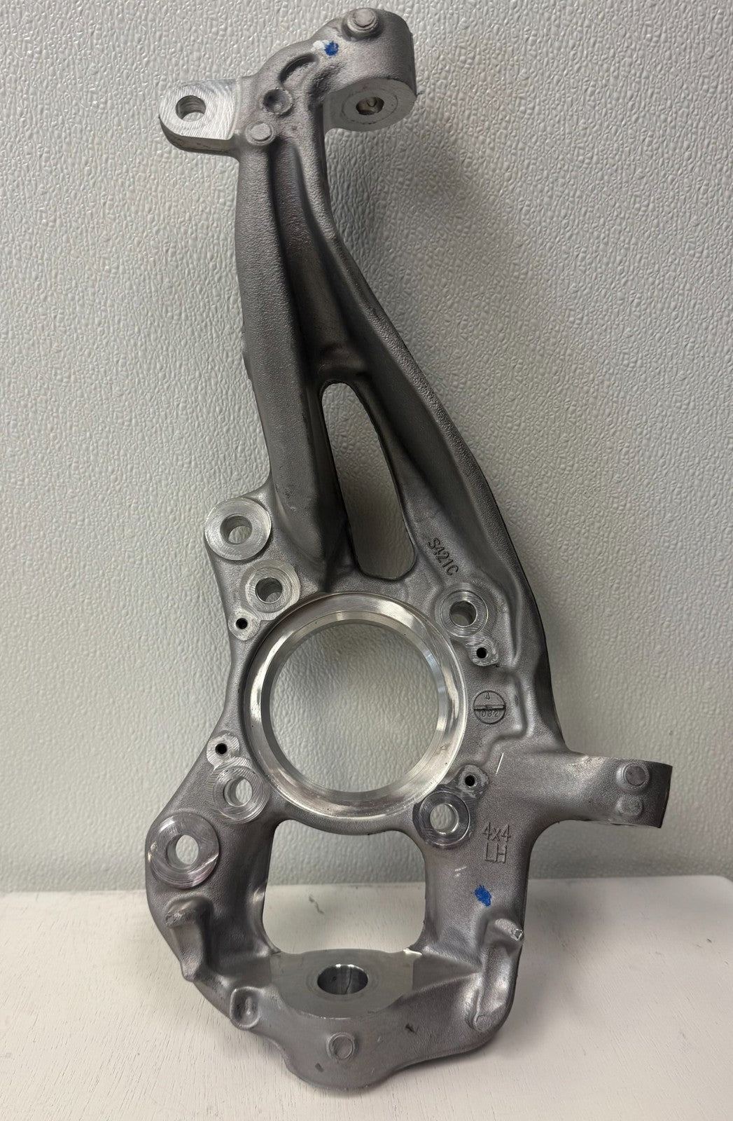 2021-2025 Ford F150 4x4 LH Driver Side OEM Steering Knuckle ML34-3K186-AA0