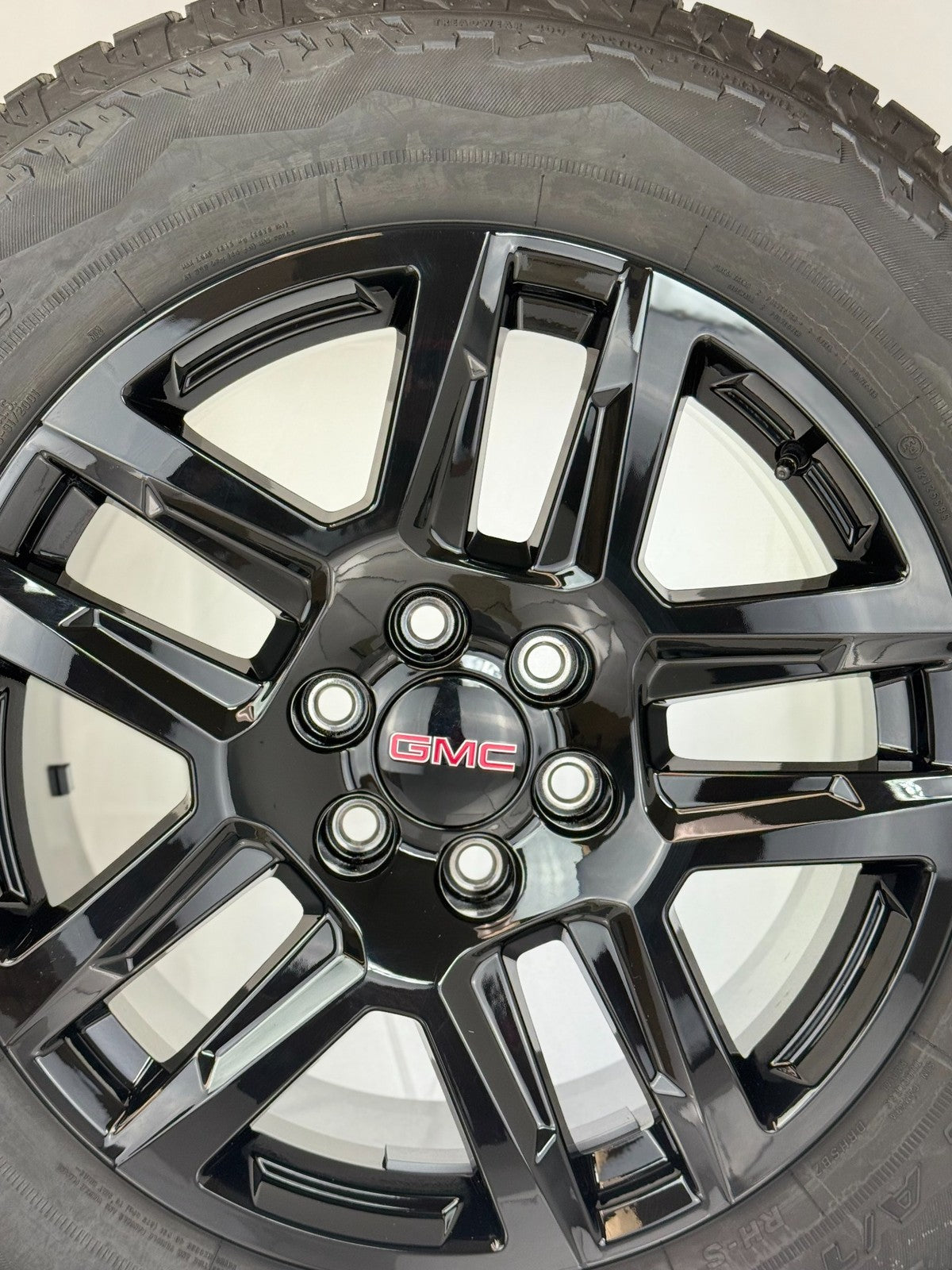 20" GMC Sierra Yukon Gloss Black OEM Wheels Bridgestone AT Tire TPMS LUG NUT8
