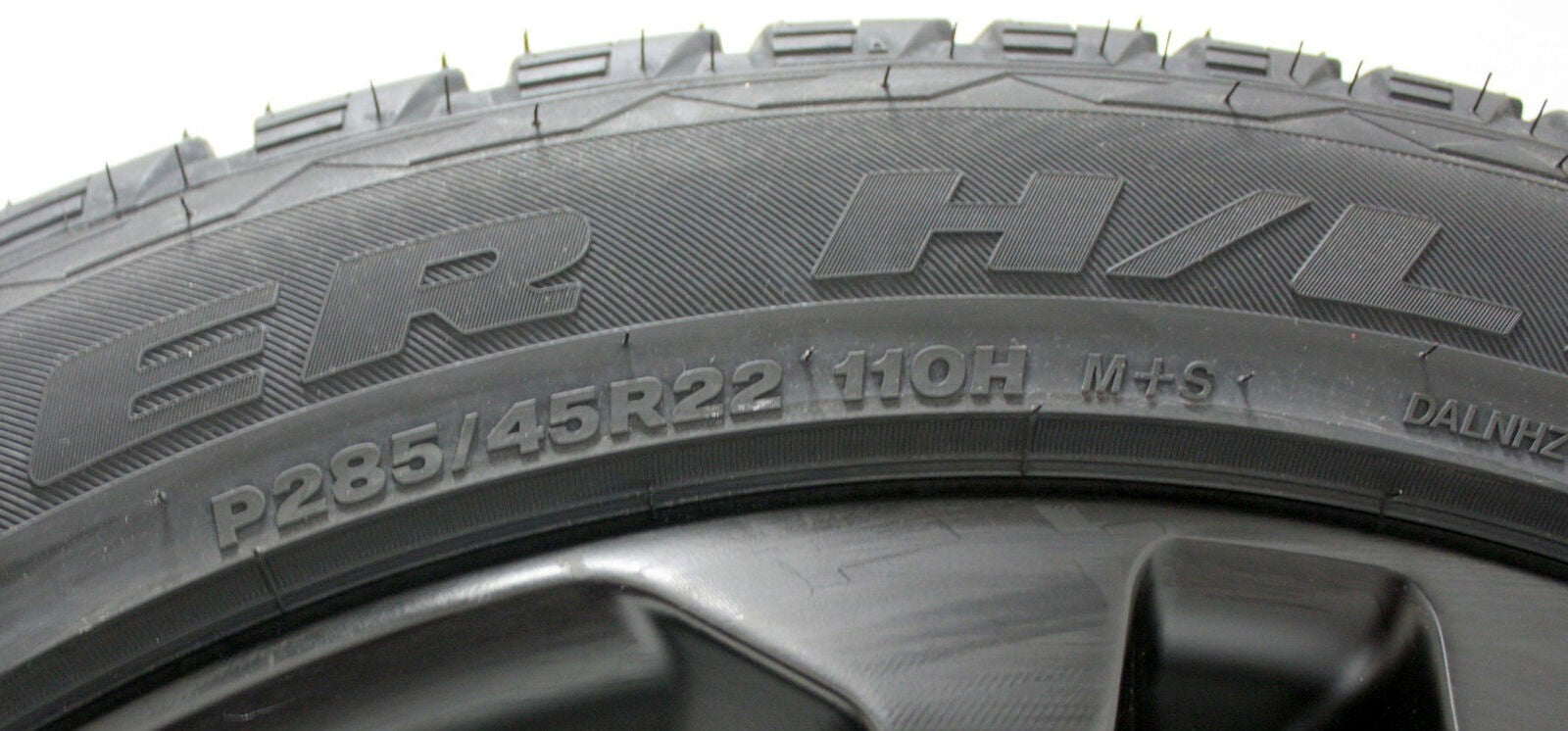 Chevy 22" Black & Chrome Replica Wheels Bridgestone Tire 2000-26 Silverado Tahoe3