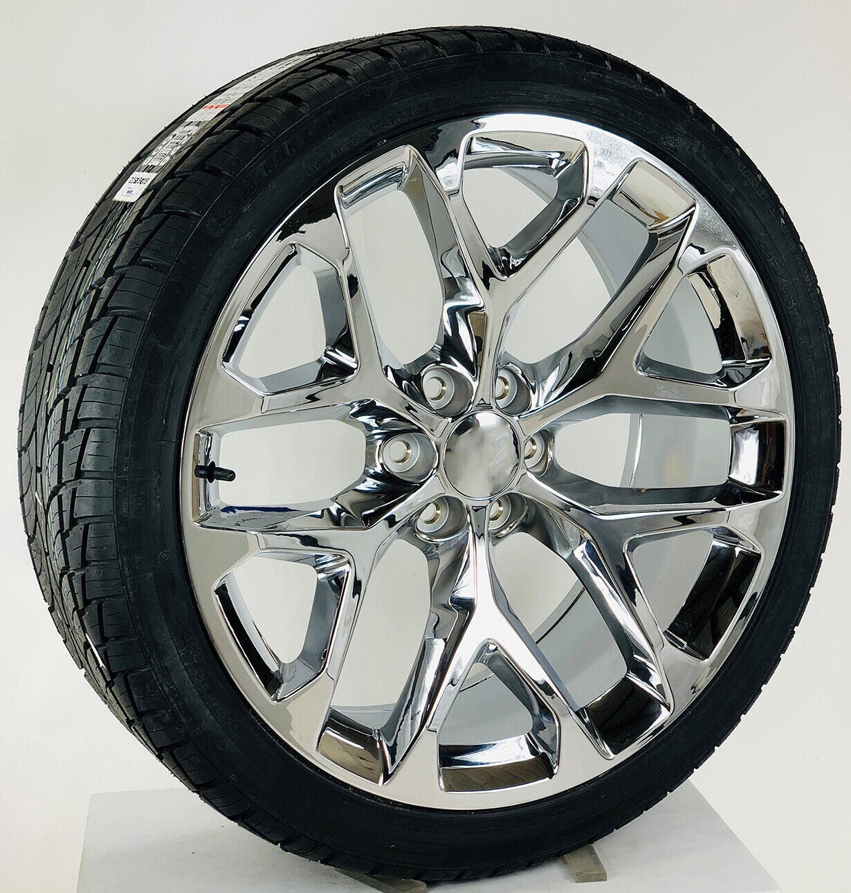 Chrome Snowflake 24" Wheels Tires TPMS Chevy Silverado Tahoe GMC Sierra Yukon1