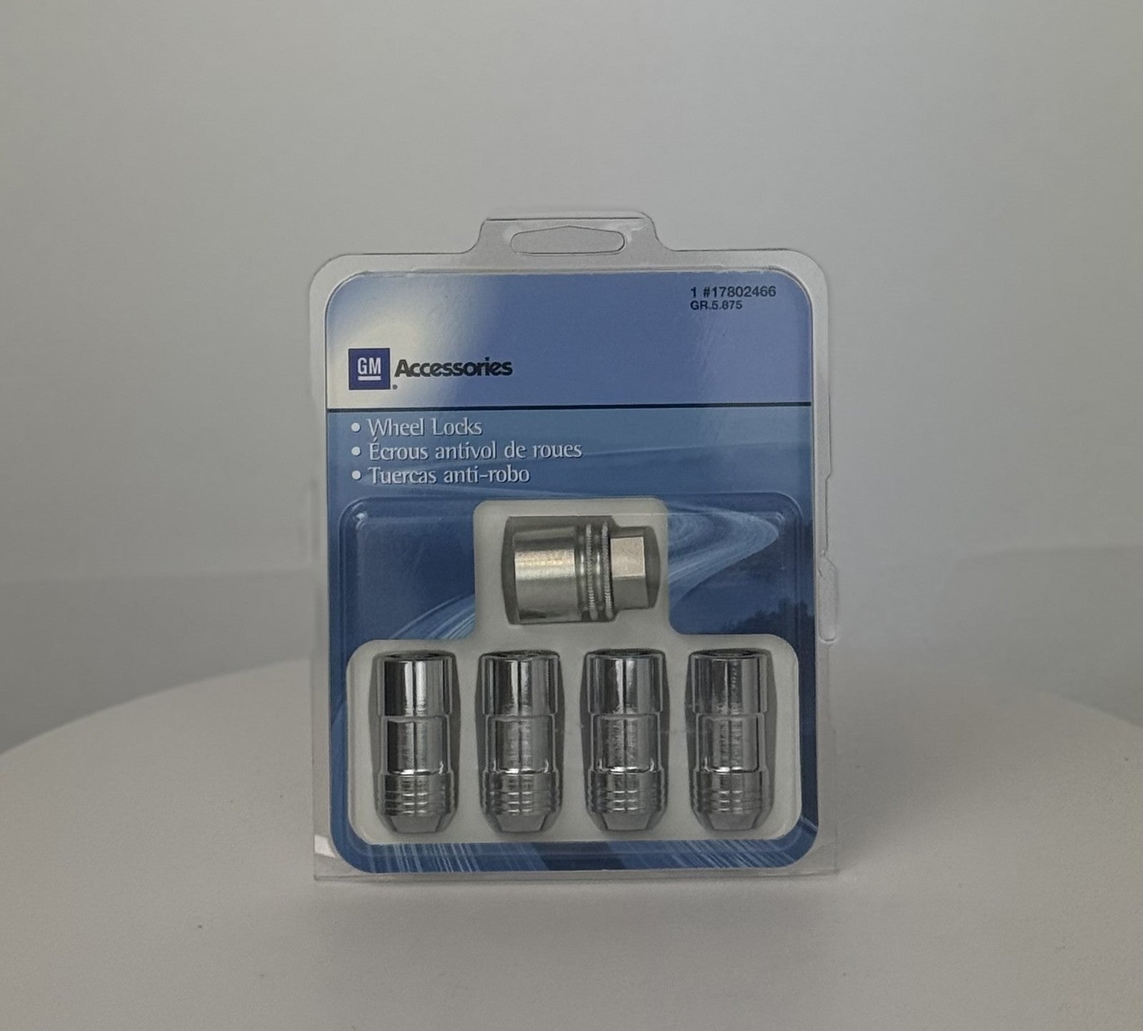 New GM Accessories Chevy GMC Cadillac Chrome Locking Lug Nut Kit With Key 14x1.52