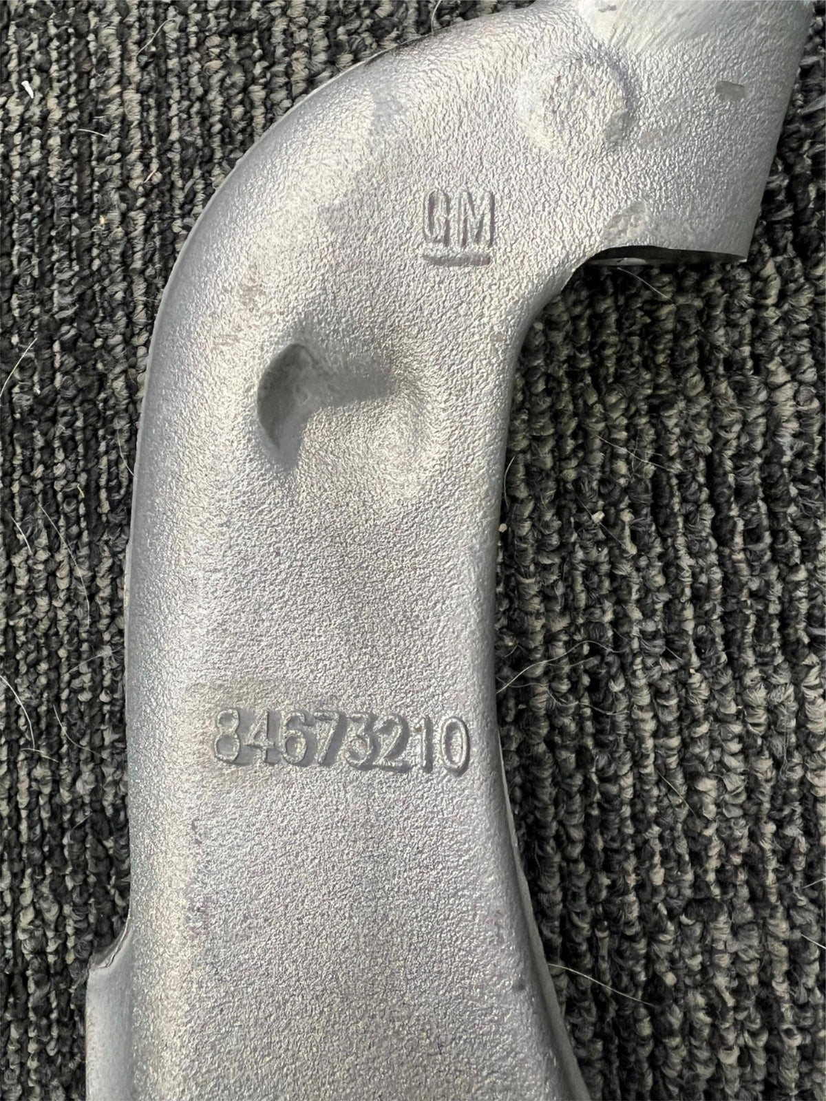 2019-2024 Chevrolet Silverado GMC Sierra 1500 RH OEM Steering Knuckle 846732101