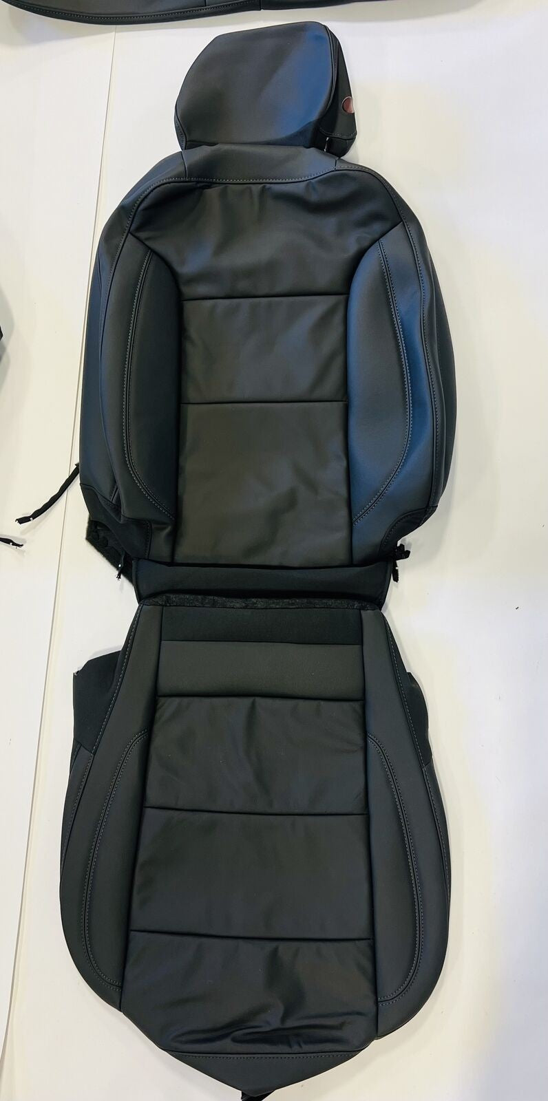 Full Set Takeoff Chevy Silverado GMC Sierra 1500 2022-2026 Leather Seat Covers2