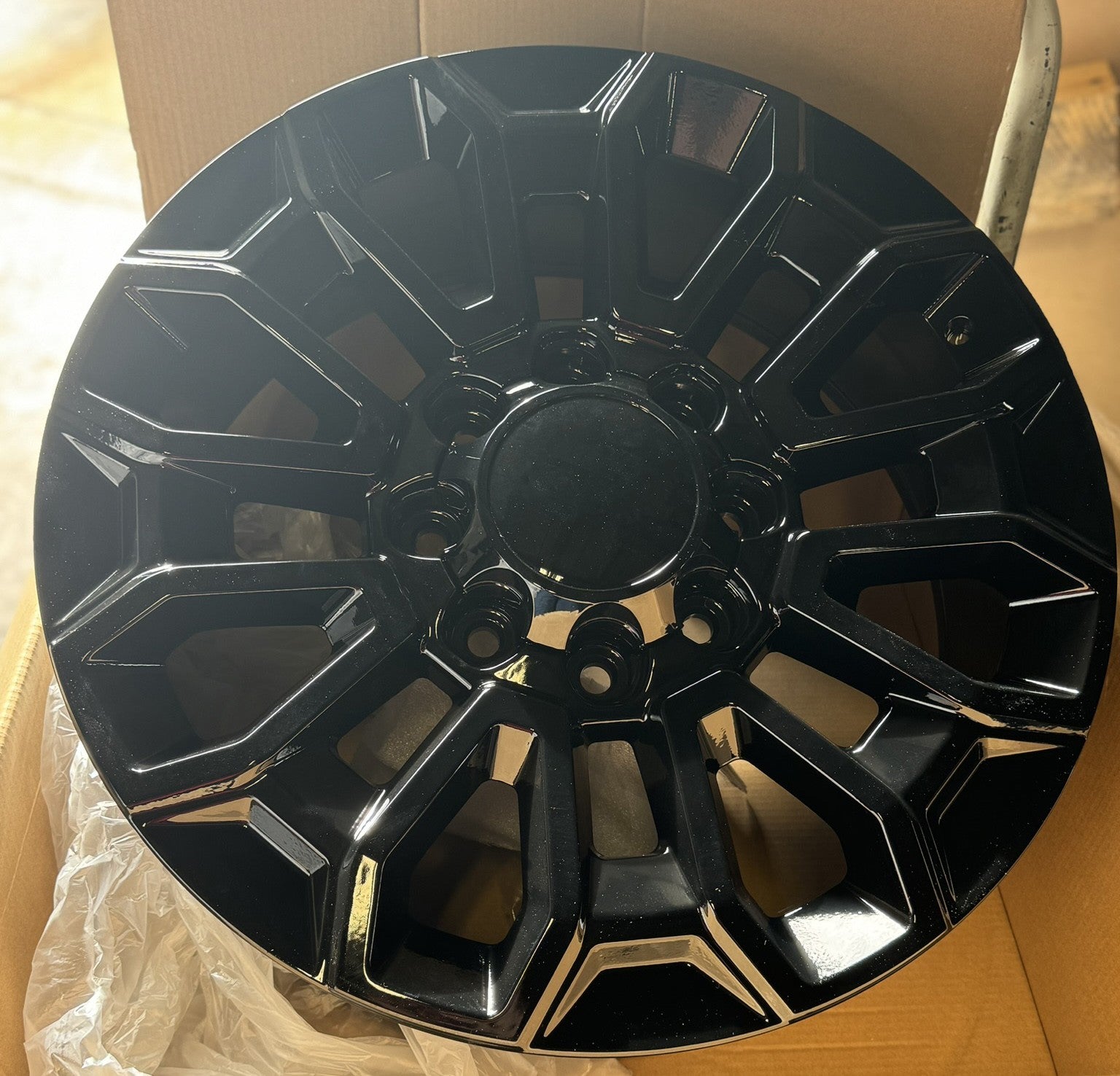 2011-2026 Chevy Silverado 2500 Black 22" 8 Lug 8-180 Wheels 33X12.50R22 RT Tires2