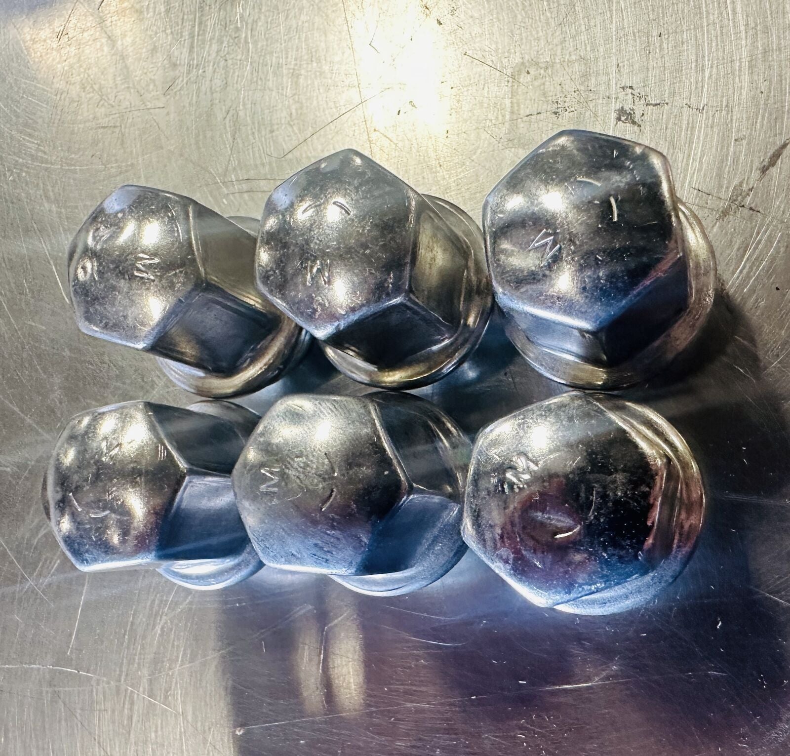 Blemished Takeoff Set Of 20 Dodge Ram 1500 OEM 14mm X 1.5mm Polished Lug Nuts2