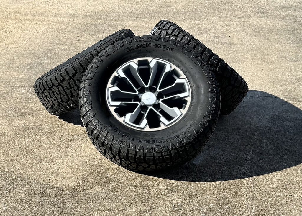 Chevy Silverado Tahoe 18" Gunmetal & Machine Replica Wheels Blackhawk R/T Tires0