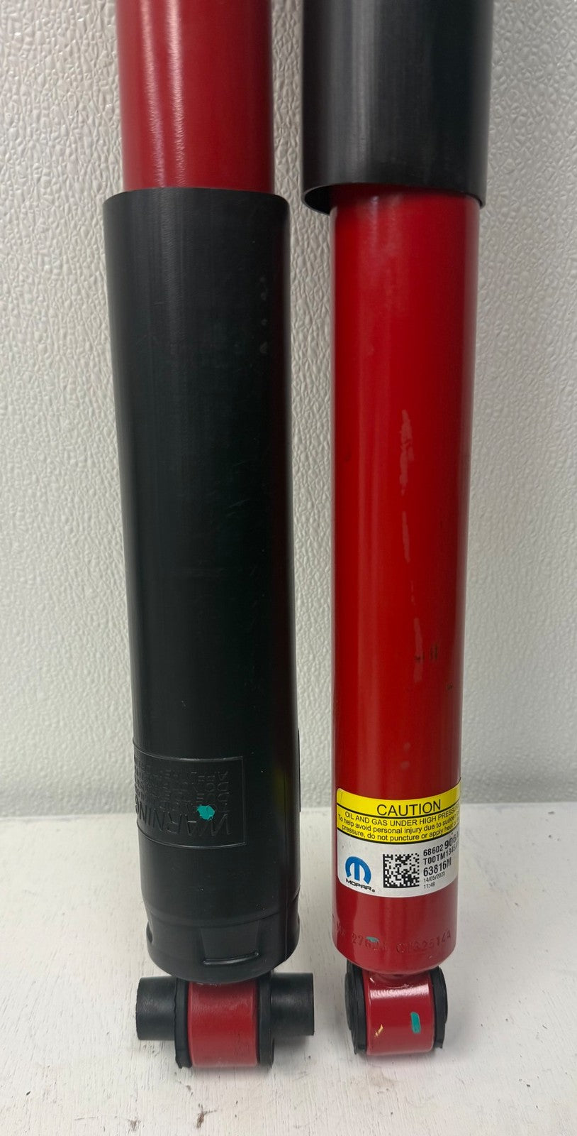 2018-2026 Jeep Wrangler Rubicon OEM Factory Takeoff Front Shock Set 2 68602906AB3