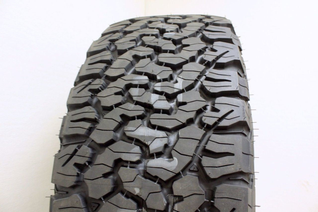 GMC 20" Split Spoke Chrome Wheels Rims BFG A/T Tires 2000-26 Sierra Yukon Denali2