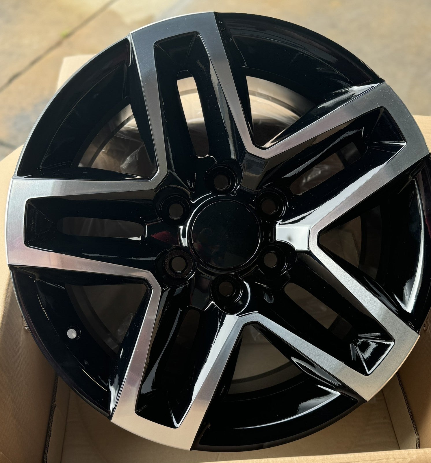 2023-26 Chevy Colorado 18" Black & Machine Trail Boss Style Wheels RT Tires TPMS3