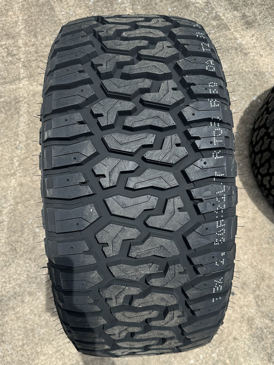 Black Snowflake 22" Wheels Blackhawk 33x12.50 R/T Tires Chevy Tahoe Silverado1