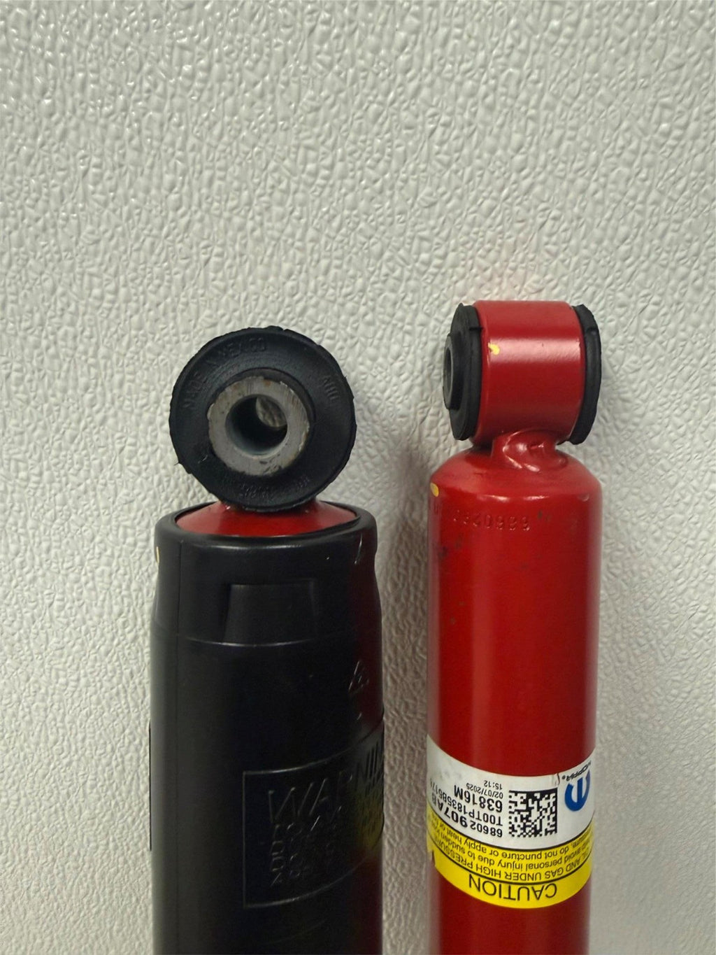 2018-2026 Jeep Wrangler Rubicon OEM Factory Takeoff Shocks Set 2 68602907AB3